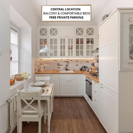 Historical Caserne Apartment Любляна Екстериор снимка