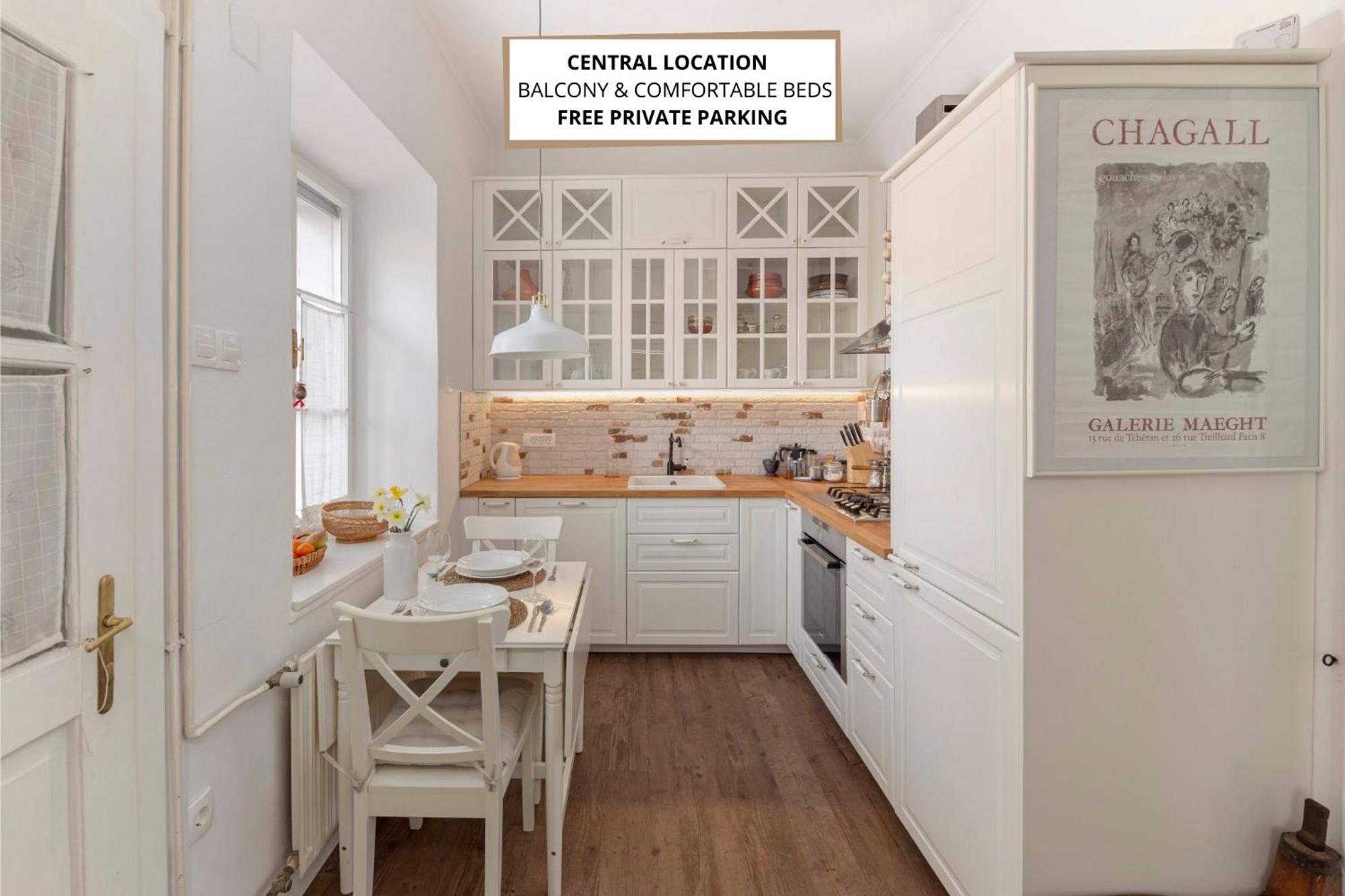 Historical Caserne Apartment Любляна Екстериор снимка